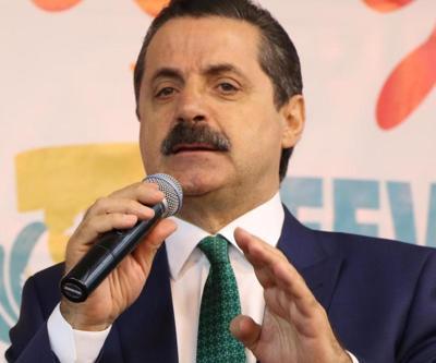 Bakan Çelikten ilginç açıklama: Millet mecbur kalıyor, AK Partiye oy veriyor