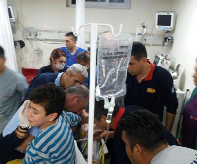 Elini kaptırdığı kıyma makinesi ile hastaneye getirildi