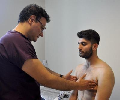 Erkeklerin yaz kabusu jinekomastiye 1,5 saatte son