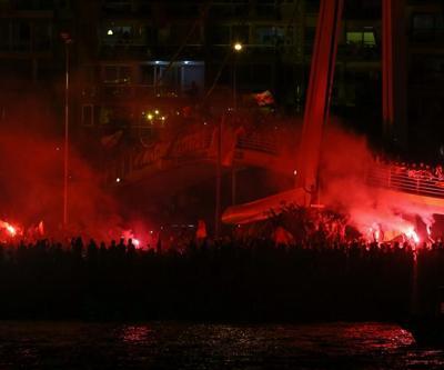 Göztepe 92. yaşını kutladı, İzmir kırmızıya büründü
