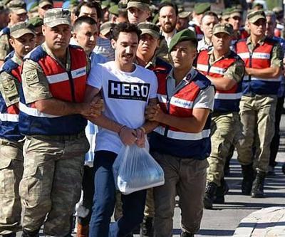 Adalet Bakanı Bekir Bozdağdan Hero tişörtü açıklaması