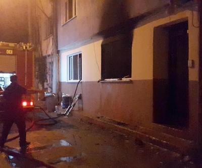 Pompalı saldırganın boşaltılan evi yandı
