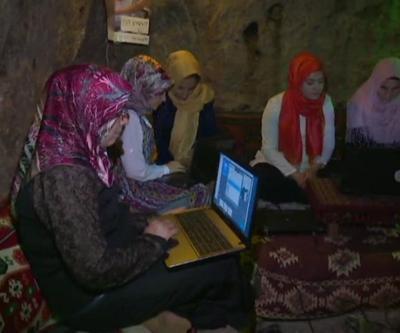 35 yaşından sonra internetle tanıştılar