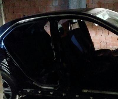 Çalınan lüks otomobilini parçalar halinde geri aldı