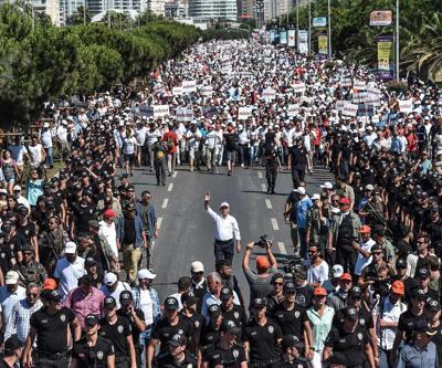 Kemal Kılıçdaroğlu Demokrasi Ödülüne layık görüldü