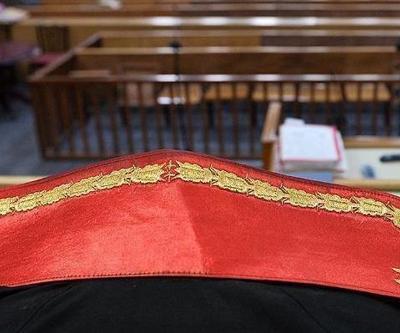 Mahkeme başkanından FETÖ sanığına: Otur yerine, burası mahalle kahvesi değil