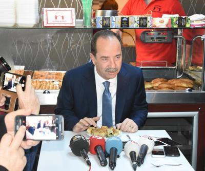 Edirne Belediye Başkanından Rasim Ozan Kütahyalıya Boşnak börekli tepki