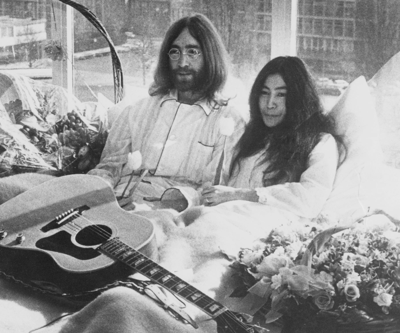 Yoko Ono, John Lemona dava açtı