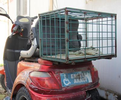 Engelli adam yaşadığı prefabrikte ölü bulundu