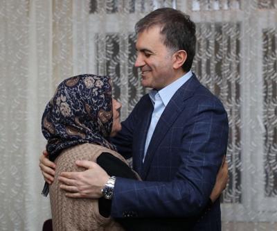 AB Bakanı Çelik, otobüste hakarete uğrayan şehit annesini ziyaret etti