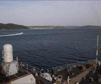 Çanakkale Boğazından geçen ABD savaş gemisinden çarpıcı fotoğraf