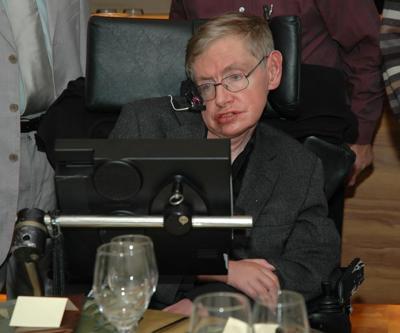 Stephen Hawkingin korkutan kehanetleri: Dünyanın sonu yaklaşıyor