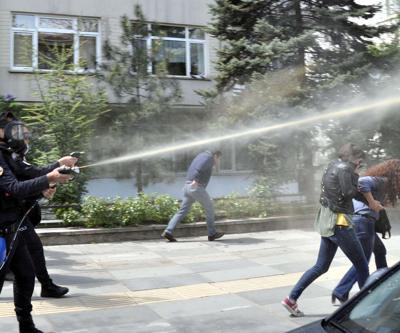 Ankarada KESK eylemine polis müdahale etti