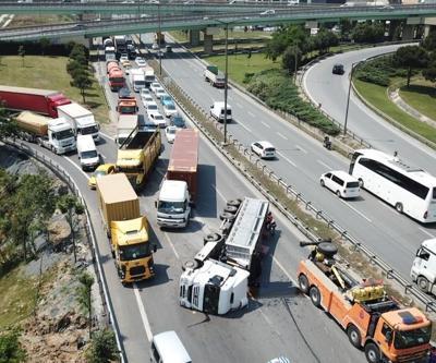 Son dakika... Basın Ekspres yolunda kaza: 2 şerit trafiğe kapandı