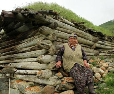 Rizenin yeşil çatıları görenleri hayran bırakıyor