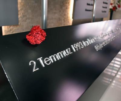 Sivas Katliamında öldürülenler 25inci yılında anıldı