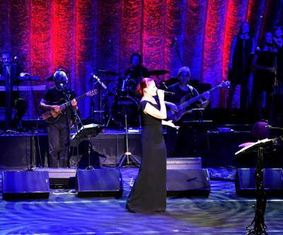 Candan Erçetinden Bodrumu büyüleyen konser