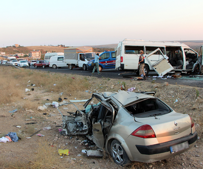 Tatil biterken geriye acı bilanço ve trafik çilesi kaldı
