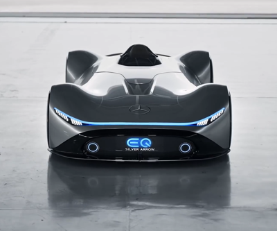Mercedes EQ Silver Arrow konsepti geçmiş ve geleceğe dair izler taşıyor