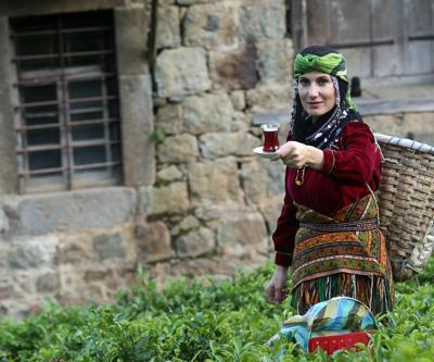 Çay demleme şampiyonu, doğru bilinen yanlışı açıkladı