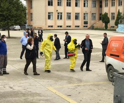 Sakaryada lisede gaz kaçağı paniği: Bina boşaltıldı