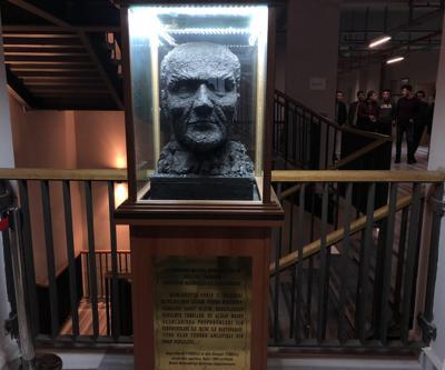 Kömürden Atatürk büstü korumaya alındı