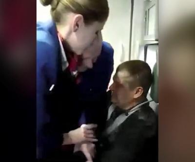 Sarhoş yolcu nedeniyle Antalya uçağı Soçi’ye acil iniş yaptı