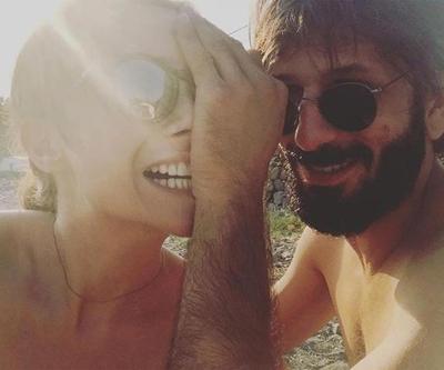 Evlilik için gün sayan ünlü çiftten romantik paylaşım