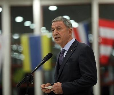 Bakan Akar Deniz Harp Okulunda iftara katıldı