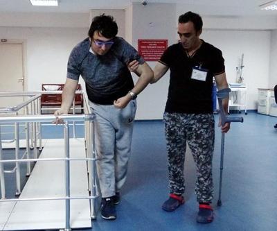 İmkansız denileni başardı: 6,5 yıl sonra ayağa kalktı