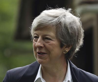 İngilterede Theresa Maye büyük şok