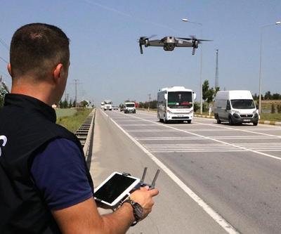 İstanbulda dronelu bayram trafiği denetimi