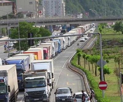 Bayramı kuyrukta karşıladılar