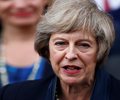 Theresa May parti liderliğini resmen bıraktı