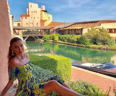 Özge Ulusoy ve Faruk Çolakoğlu tatil rotalarını Sardinya Adasına çevirdi