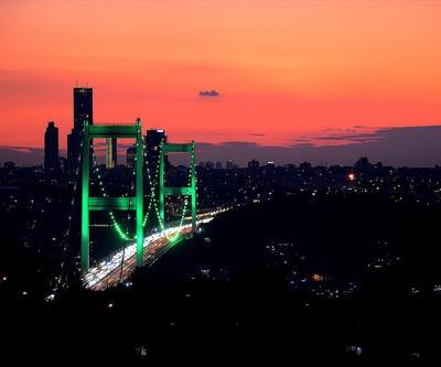 İstanbul serebral palsi için yeşile büründü