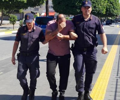 Turistin odasında hırsızlık yaptı, midibüsten çıkanlar şoke etti