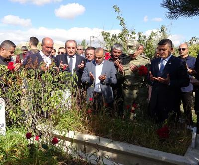 Van depreminin yıl dönümünde kayıplar anıldı