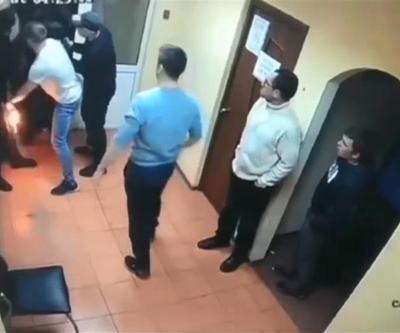 Bardan kovulan alkollü adam, pompalı ile dehşet yaşattı
