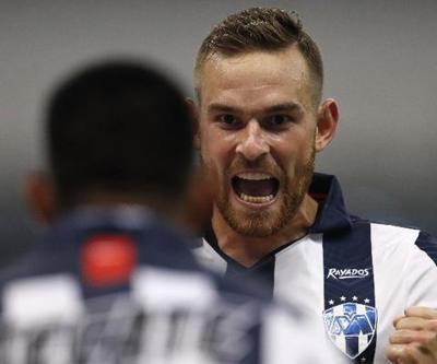 Vincent Janssen 19 maçta 10. golünü attı