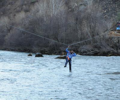 Munzur Vadisinde zipline heyecanı