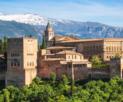 Granada neresi İşte yüz yıllar sonra ilk ezanın okunduğu Granada