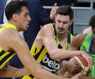 Nando De Colo son 10 yılın en iyi takımına seçildi