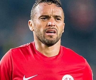 Cruzeiro Charlesa 750 bin TL ödeyecek