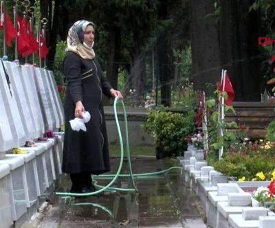 Bayram öncesi mezarlık ziyareti