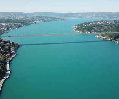 İstanbul Boğazı turkuaza büründü