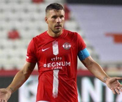 Lukas Podolski sezonu kapattı