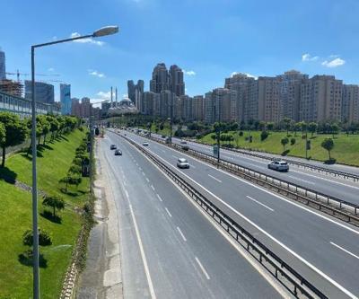 Bayramın ilk gününde yollar boş kaldı