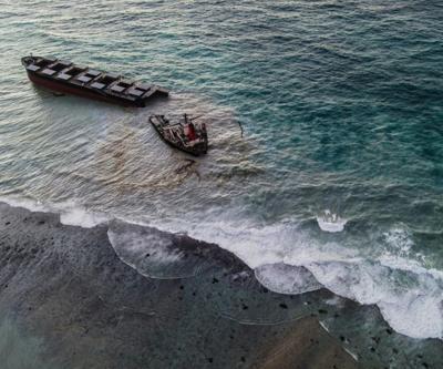 Mauritius’ta çevre felaketi büyüdü: Karaya oturan tanker ikiye bölündü