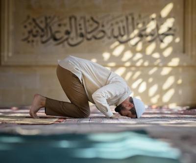 Cuma namazı kaç rekat, nasıl kılınır Diyanet cuma namazı kılınışı
